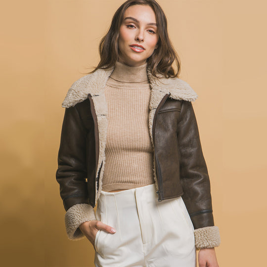 Chaqueta de piel con forro de sherpa