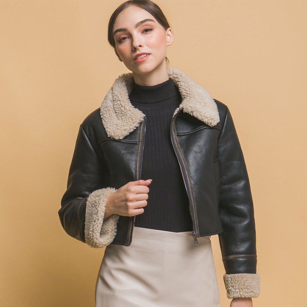 Chaqueta de piel con forro de sherpa