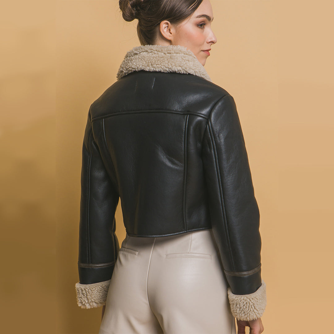 Chaqueta de piel con forro de sherpa