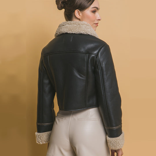 Chaqueta de piel con forro de sherpa