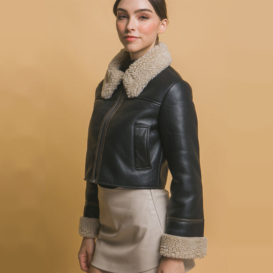 Chaqueta de piel con forro de sherpa