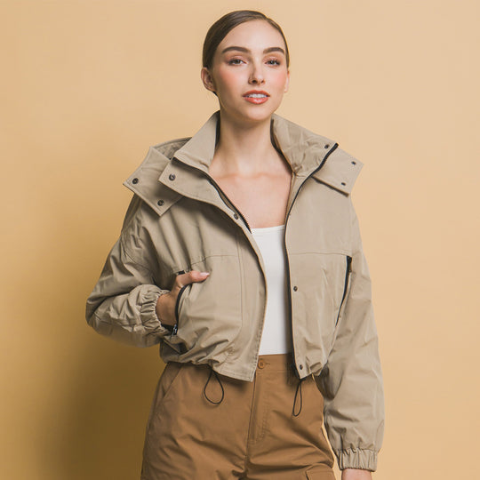 Chaqueta con Capucha, Botones a Presión y Bolsillos