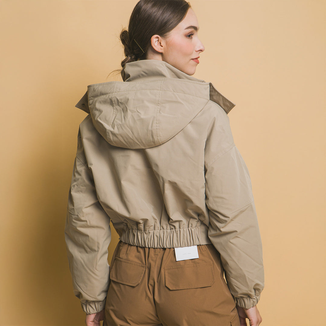 Chaqueta con Capucha, Botones a Presión y Bolsillos