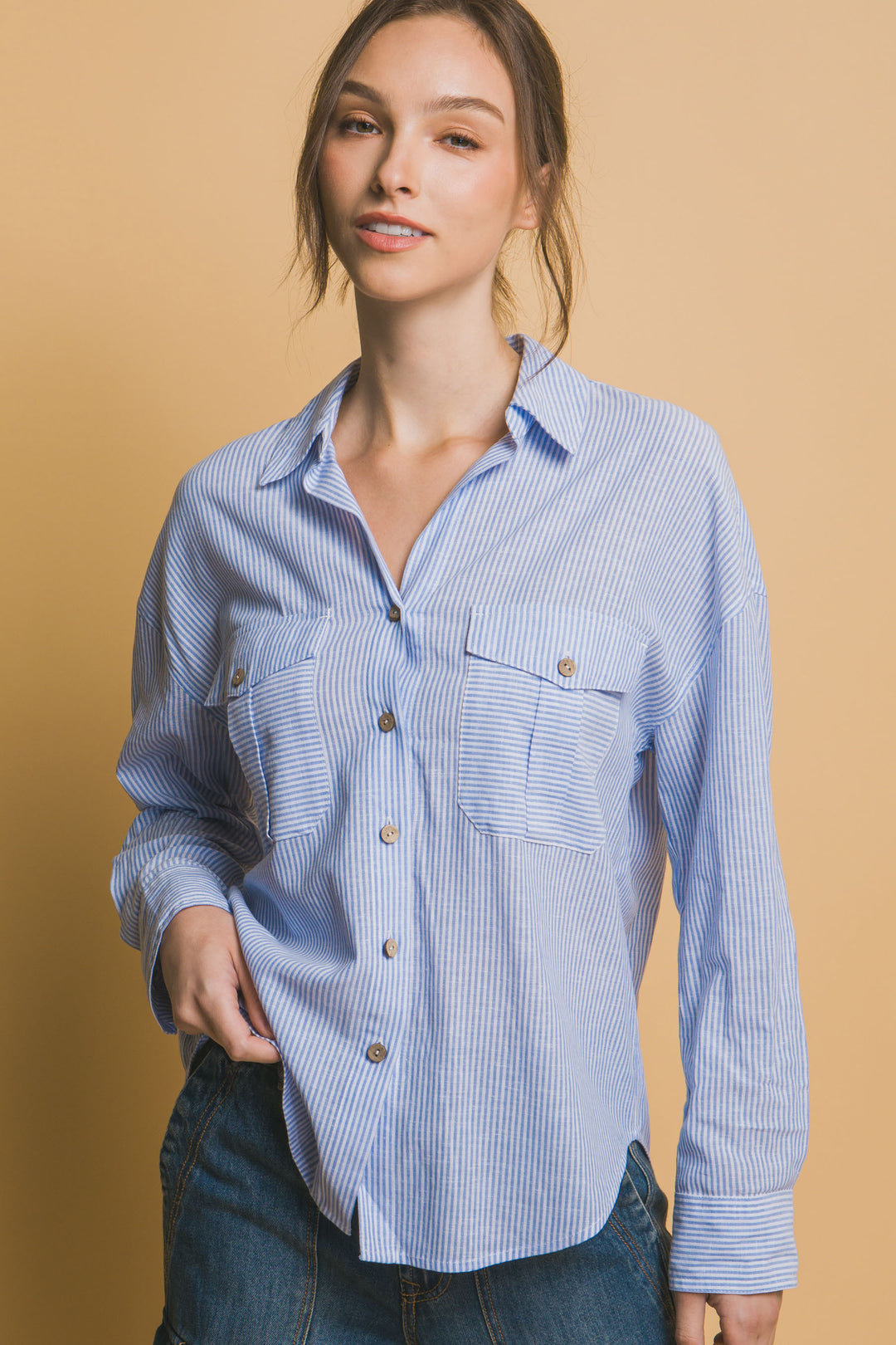 Camisa 3/4 Oversize con dos Bolsillos en frente