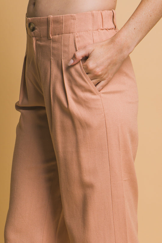 Pantalon Recto Con Bolsos
