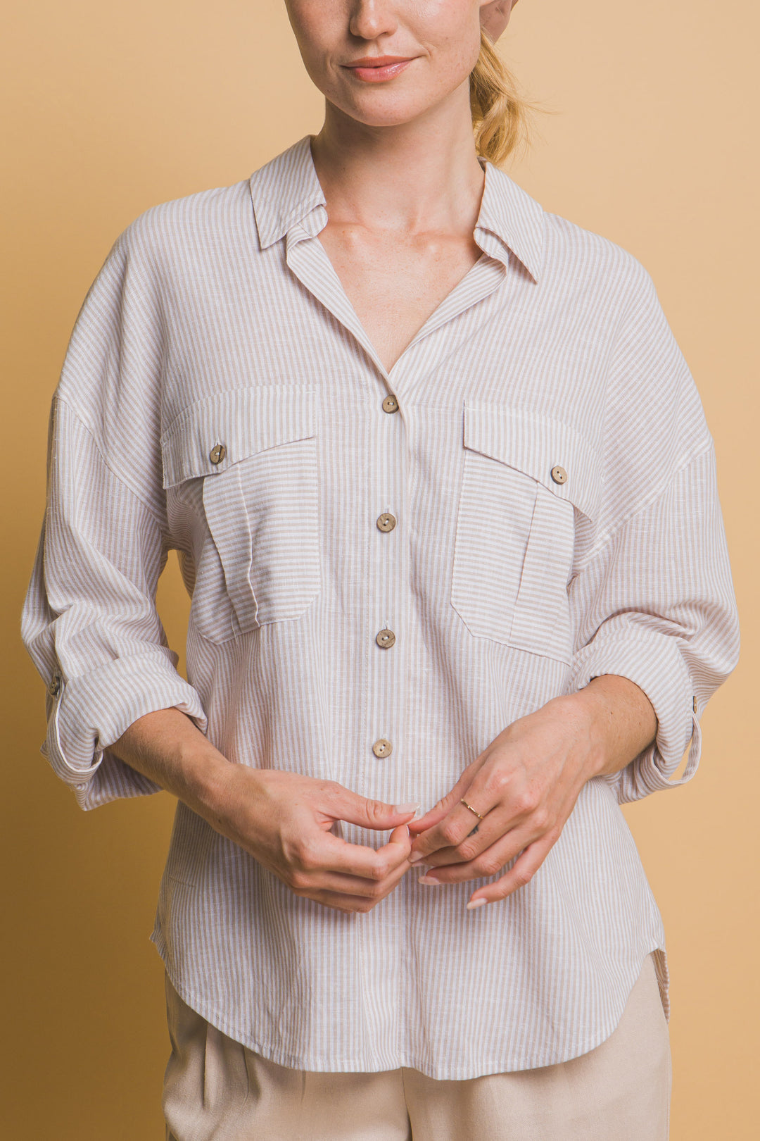 Camisa 3/4 Oversize con dos Bolsillos en frente