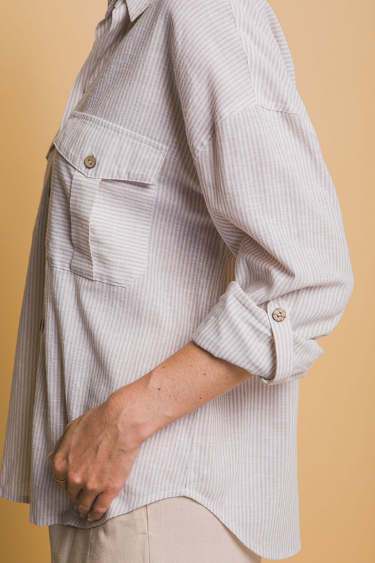 Camisa 3/4 Oversize con dos Bolsillos en frente