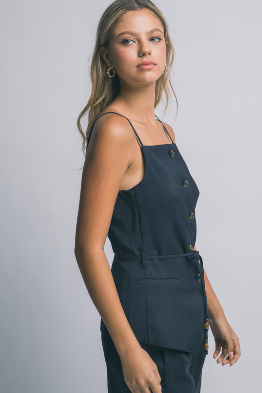 Blusa Chaleco  con Botones Frontales y Cinturón de Cordón Étnico