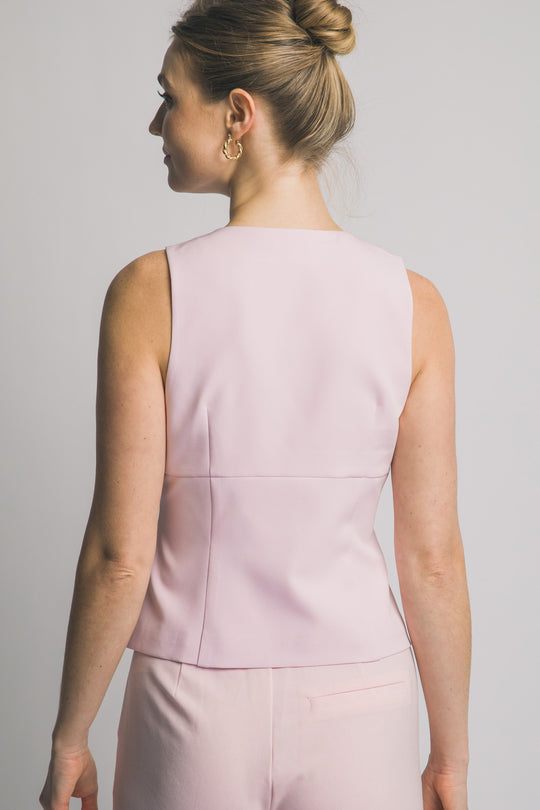 Chaleco Sastre "Essential Noir" – Corte Entallado con Escote V Geométrico