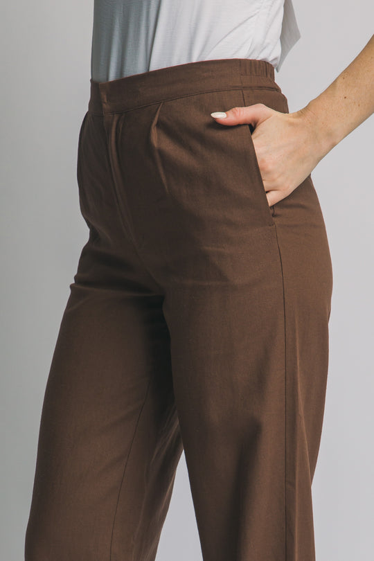 Pantalón Sastre de Lino Fluido – Silueta de Talle Alto con Ajuste Impecable