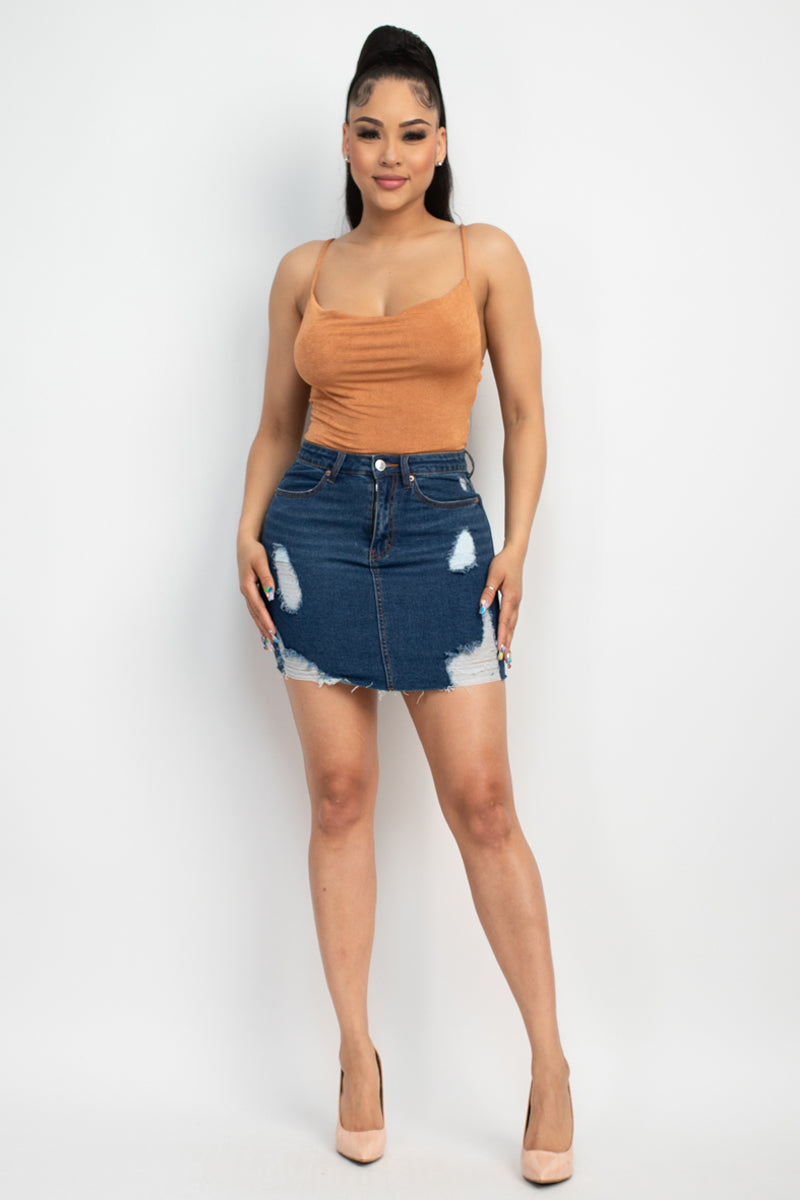 Blusa Slinky Cowl con tirantes, escotado, cintura corta