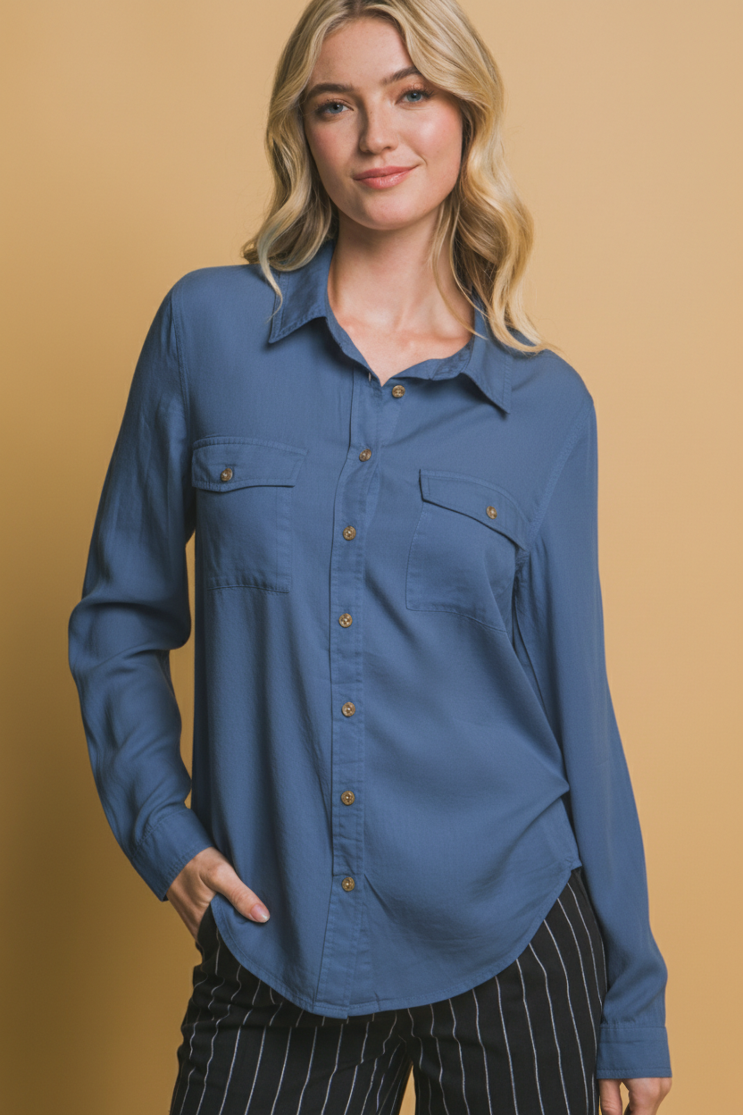 Camisa "Ivory Silk" de Tacto Suave – Elegancia Esencial con Bolsillos